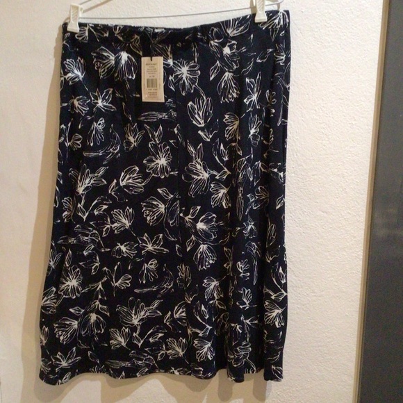 Sportscraft Dresses & Skirts - Sportscraft, Linen Skirt, Size 14